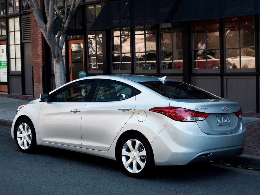  Hyundai Elantra 2010 года  (US) (фото 16 из 16)